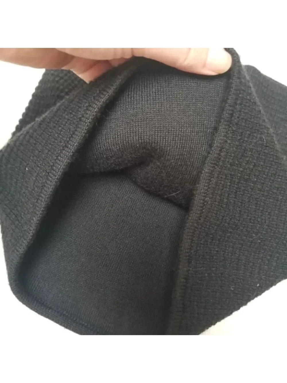 Lululemon Black Ribbed Neck Warmer  Scarf